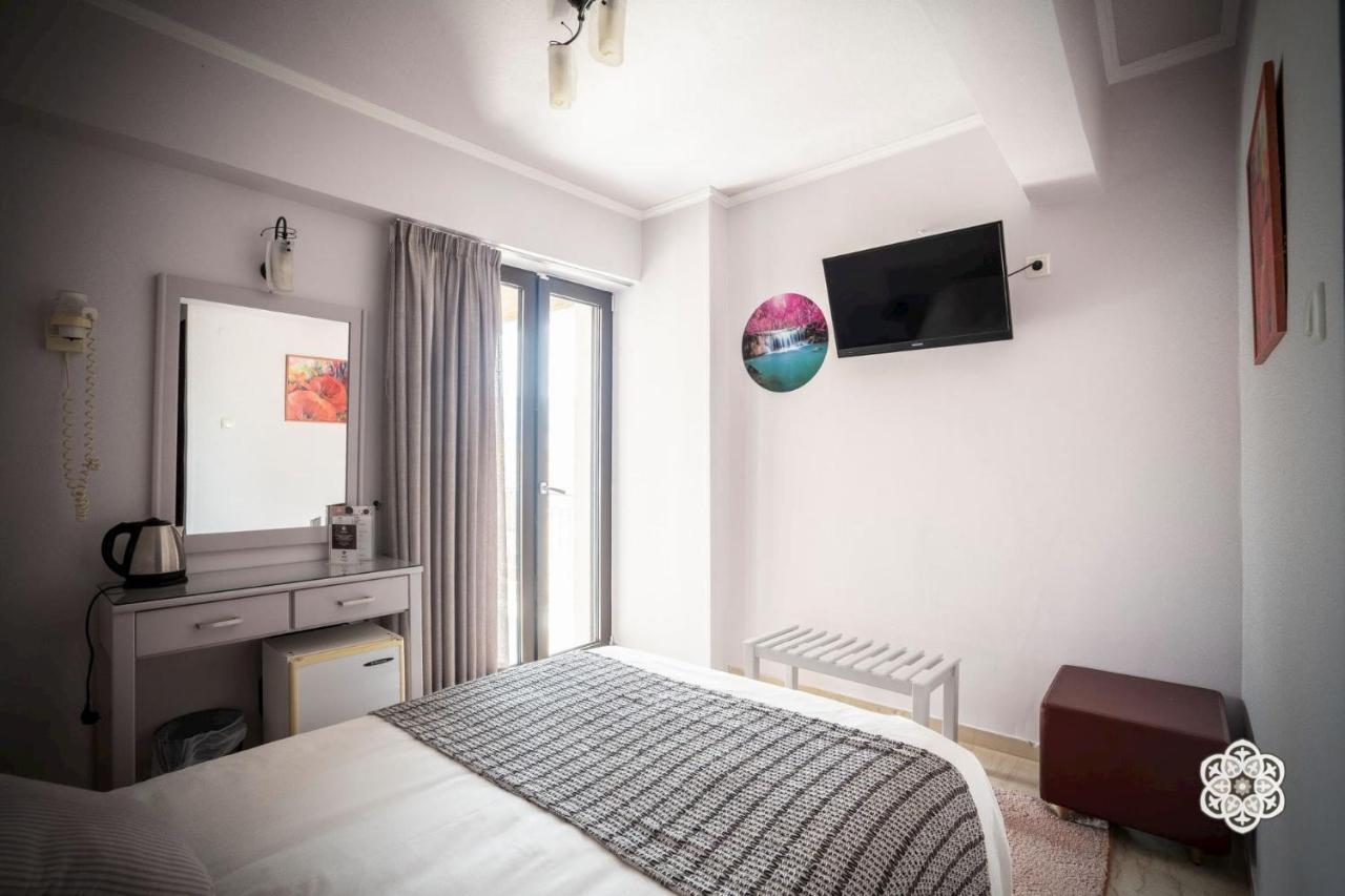 Aktaion Hotel Igoemenitsa Buitenkant foto